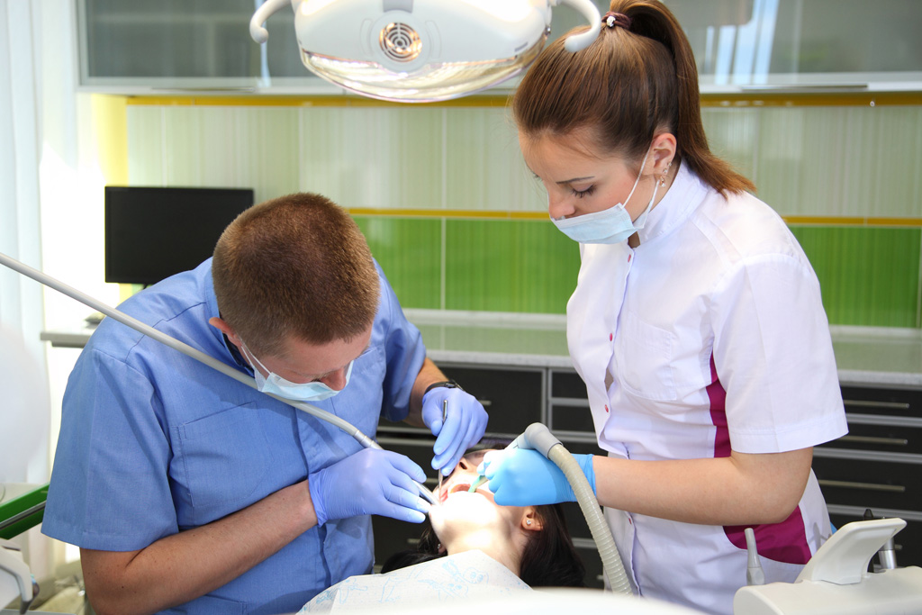 Costs of Dental Implants in Dubai
